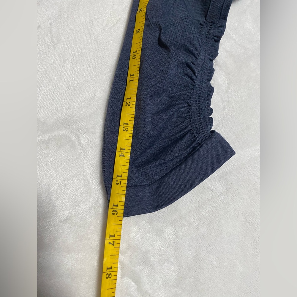 Lululemon Navy Blue Cropped Leggings - Picture 7 of 10